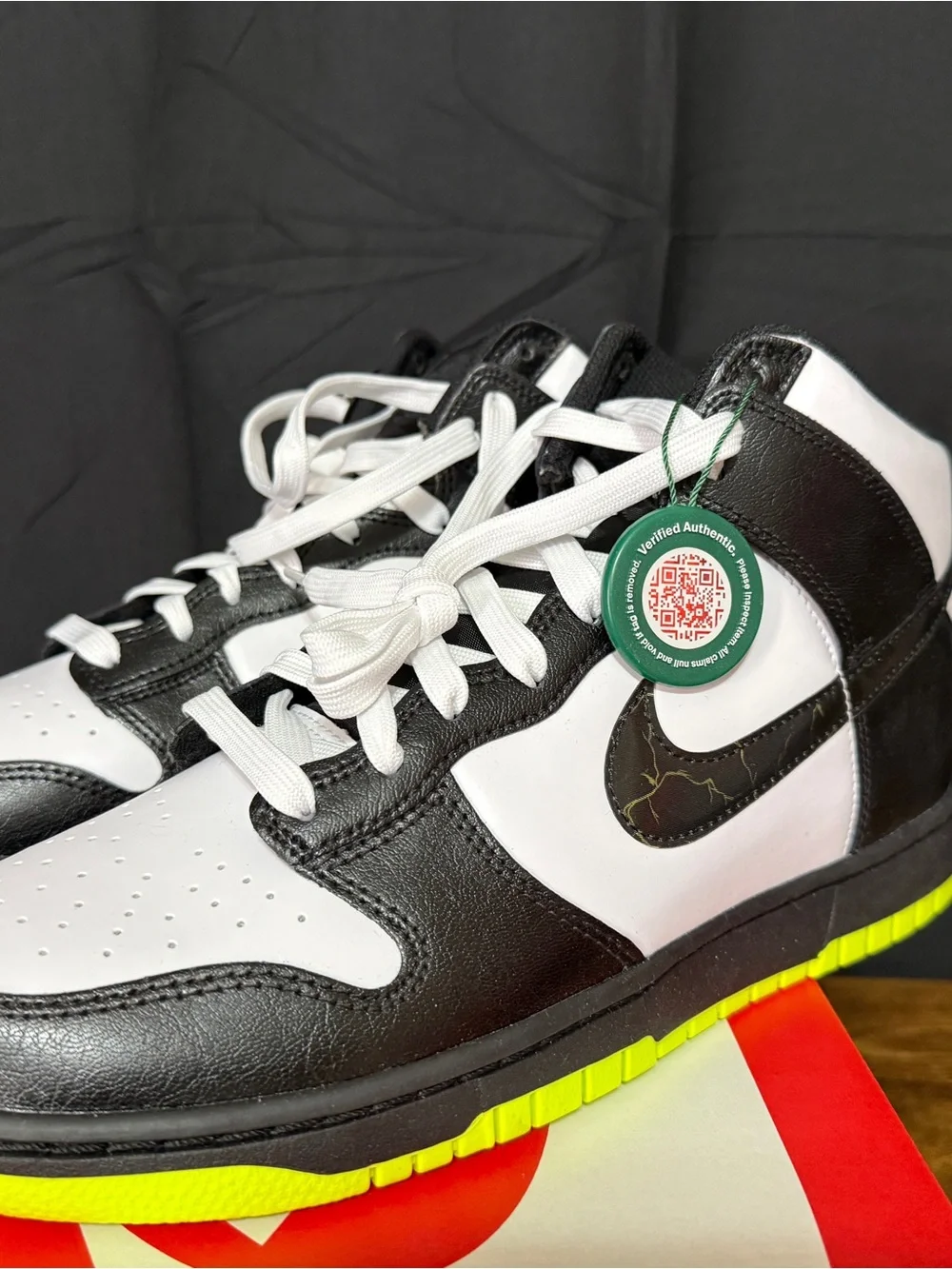 Nike Dunk Hi White Black Electric Panda New with Box